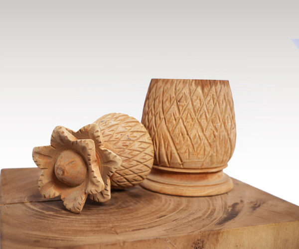 Piña Wood